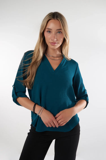 Magasinez la blouse à manches trois-quarts de la nouvelle collection de la Boutique Colori - Shop the three-quarter sleeve blouse from new collection from Boutique Colori