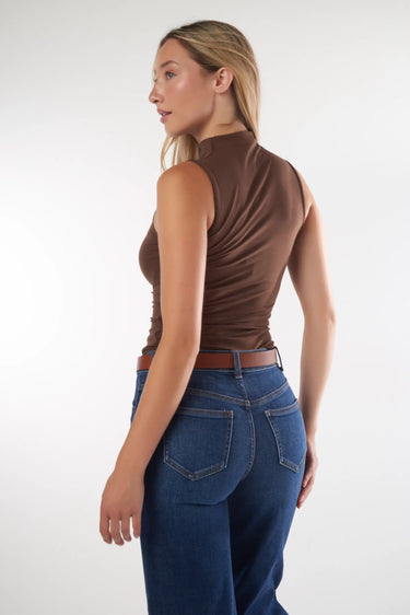 Magasinez le haut sans manches de la nouvelle collection de la Boutique Colori - Shop the sleeveless top from new collection from Boutique Colori