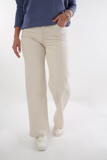 Magasinez le jean à jambe large de la nouvelle collection de la Boutique Colori - Shop the wide-leg jeans from new collection from Boutique Colori