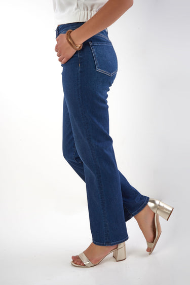 Magasinez le jean à jambe large de la nouvelle collection de la Boutique Colori - Shop the wide-leg jeans from new collection from Boutique Colori