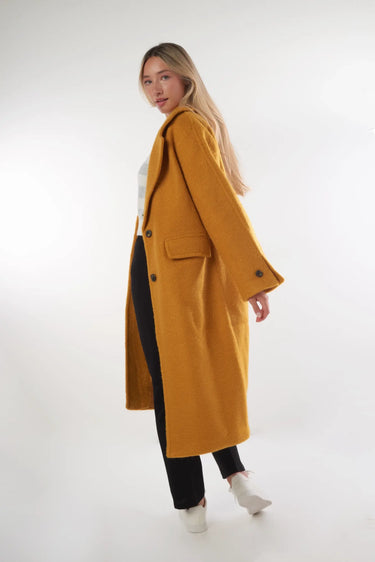 Magasinez le manteau long de la nouvelle collection de la Boutique Colori - Shop the long coat from new collection from Boutique Colori