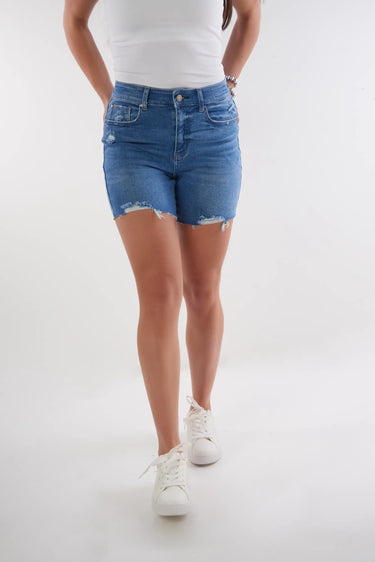 Magasinez le short en jean de la nouvelle collection de la Boutique Colori - Shop the denim shorts from new collection from Boutique Colori