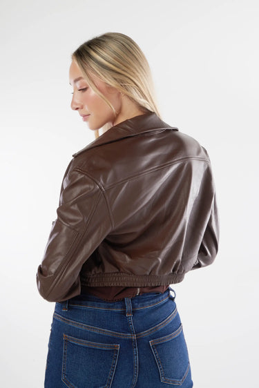 Magasinez la veste courte en faux cuir de la nouvelle collection de la Boutique Colori - Shop the short faux leather jacket from new collection from Boutique Colori