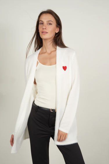 Magasinez le cardigan duveteux ouvert de Colori - Shop the open fluffy cardigan from Colori