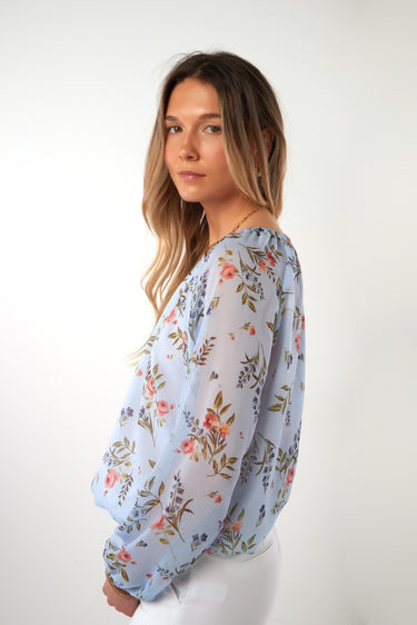 Magasinez le haut imprimé en chiffon de Colori - Shop the printed chiffon top from Colori