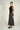 Magasinez la jupe midi en satin de Colori - Shop the satin midi skirt from Colori
