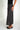 Magasinez la jupe midi en satin de Colori - Shop the satin midi skirt from Colori