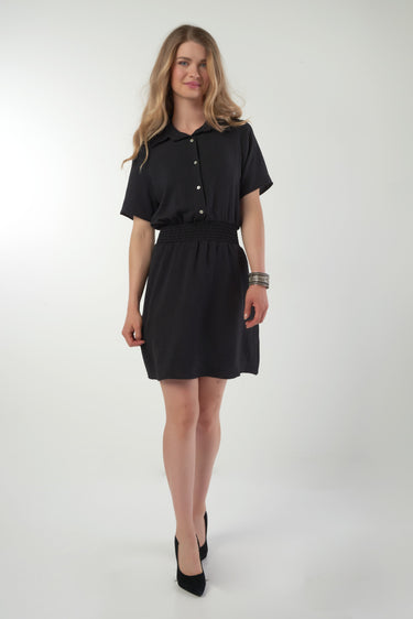 Magasinez la robe avec boutons de Colori - Shop the dress with buttons from Colori
