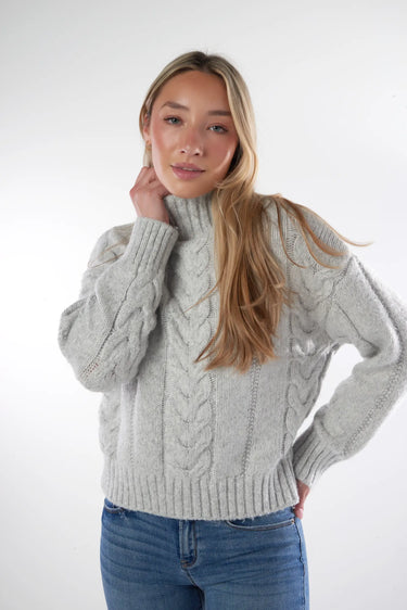 Magasinez le chandail torsadé de la nouvelle collection de la Boutique Colori - Shop the cable-knit sweater from new collection from Boutique Colori