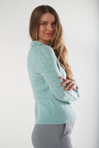 Magasinez le chandail torsadé de la nouvelle collection de la Boutique Colori - Shop the cable-knit sweater from new collection from Boutique Colori