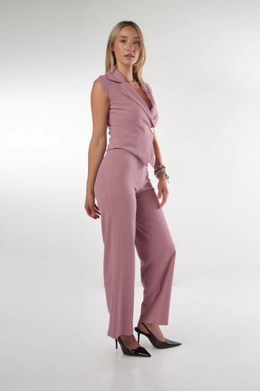 Magasinez la combinaison à jambes larges de la nouvelle collection de la Boutique Colori  - Shop the wide-legs jumpsuit from new collection from Boutique Colori