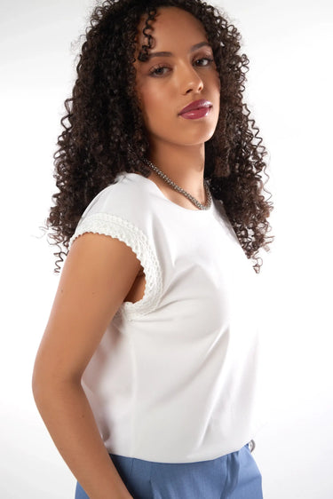 Magasinez le haut à manches courtes de la nouvelle collection de la Boutique Colori - Shop the short-sleeved top from new collection from Boutique Colori