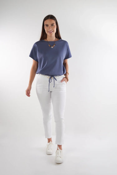 Magasinez le haut ample à manches courtes de la nouvelle collection de la Boutique Colori - Shop the oversized short-sleeved top from new collection from Boutique Colori