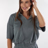 Magasinez le haut ample à manches courtes de la nouvelle collection de la Boutique Colori - Shop the oversized short-sleeved top from new collection from Boutique Colori