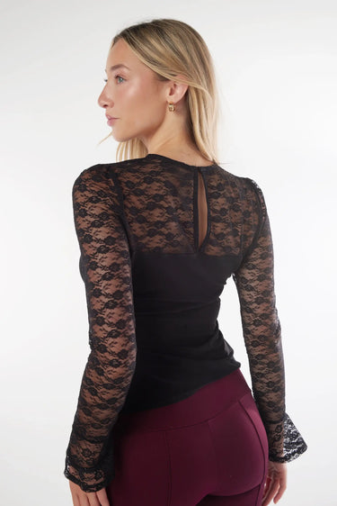 Magasinez le haut en dentelle à manches longues de la nouvelle collection de la Boutique Colori - Shop the long-sleeved lace top from new collection from Boutique Colori