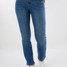 Magasinez le jean à jambe évasée de la nouvelle collection de la Boutique Colori - Shop the flared jeans from new collection from Boutique Colori