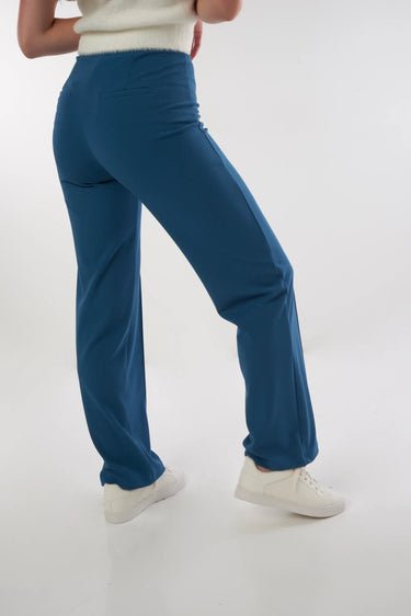 Magasinez le pantalon à jambe large de la nouvelle collection de la Boutique Colori  - Shop the wide-leg pants from new collection from Boutique Colori