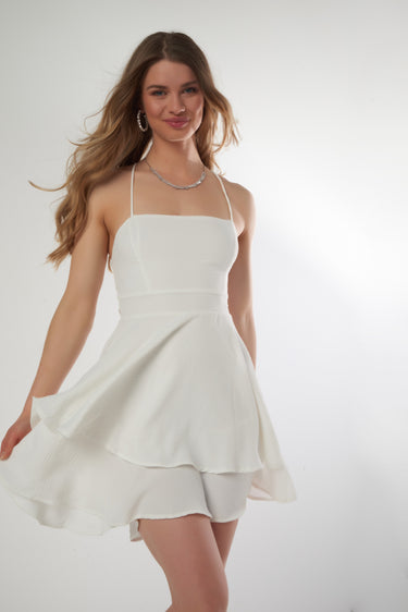 Magasinez la robe à dos ouvert de la nouvelle collection de la Boutique Colori - Shop the open back dress from new collection from Boutique Colori