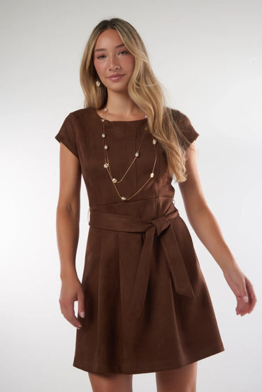 Magasinez la robe élégante de la nouvelle collection de la Boutique Colori - Shop the elegant dress from new collection from Boutique Colori