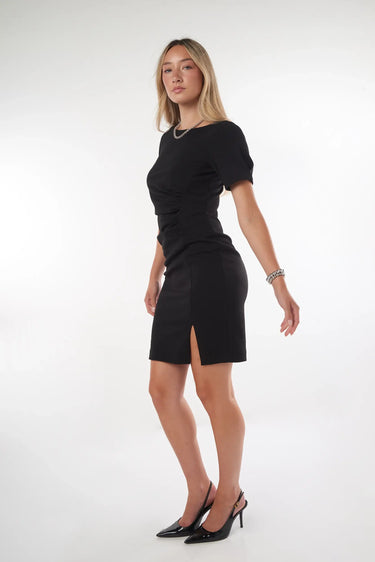 Magasinez la robe élégante de la nouvelle collection de la Boutique Colori - Shop the elegant dress from new collection from Boutique Colori
