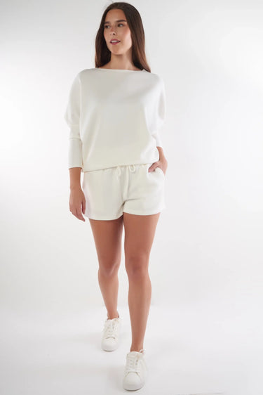 Magasinez le short à taille élastique de la nouvelle collection de la Boutique Colori - Shop the elastic waist shorts from new collection from Boutique Colori