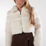 Magasinez la veste courte en fausse fourrure de la nouvelle collection de la Boutique Colori - Shop the faux fur jacket from new collection from Boutique Colori