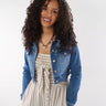 Magasinez la veste courte en denim de la nouvelle collection de la Boutique Colori - Shop the short denim jacket from new collection from Boutique Colori