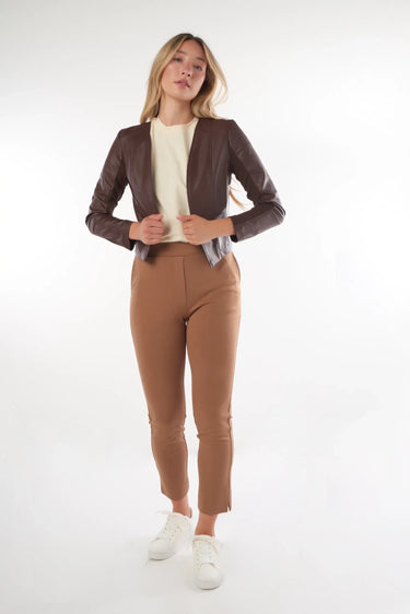 Magasinez la veste ouverte en faux cuir de la nouvelle collection de la Boutique Colori - Shop the open faux leather jacket from new collection from Boutique Colori
