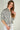 Magasinez la blouse courte imprimée de Colori - Shop the short printed blouse from Colori