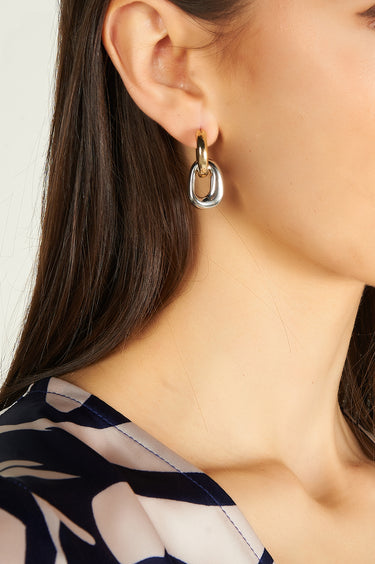 Magasinez les boucles d'oreilles bicolores de Colori - Shop the two-tone earrings from Colori