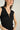 Magasinez la camisole côtelée à col en V de Colori - Shop the ribbed V-neck camisole from Colori