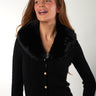 Magasinez le cardigan à col en fourrure de Colori - Shop the fur-collared cardigan from Colori