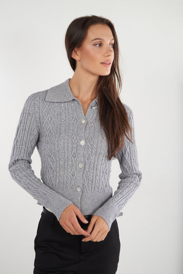 Magasinez le cardigan torsadé avec pierres de Colori - Shop the cable-knit cardigan with stones from Colori