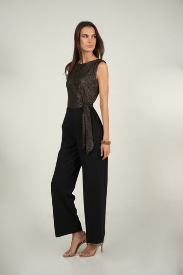 Magasinez la combinaison à haut brillant de Colori - Shop the shiny top jumpsuit from Colori