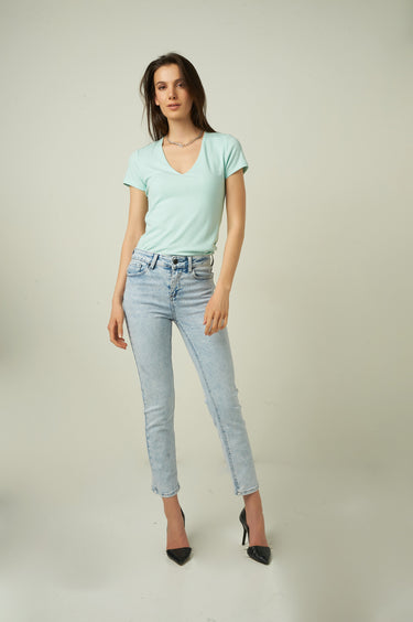 Magasinez le jean à jambe droite de Colori - Shop the straight-leg jean from Colori