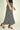 Magasinez la jupe midi en satin de Colori - Shop the satin midi skirt from Colori