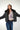 Magasinez le manteau court à col en fourrure de Colori - Shop the short fur collar coat from Colori
