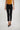 Magasinez le pantalon étroit avec ceinture de Colori - Shop the fitted pants with belt from Colori