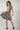 Magasinez la robe à fermeture éclaire avec imprimé animal de Colori - Shop the zipper dress with animal print from Colori