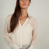 Magasinez la blouse en chiffon à pois en relief de Colori - Shop the swiss dot chiffon blouse from Colori