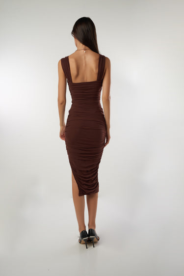Magasinez la robe en mesh avec fronces de Colori - Shop the ruched mesh dress from Colori