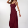 Magasinez la robe maxi brillante de Colori - Shop the shiny maxi dress from Colori