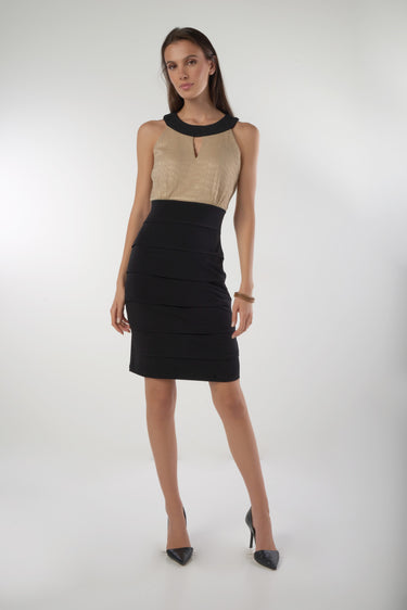 Magasinez la robe mini avec haut brillant de Colori - Shop the shiny top mini dress from Colori