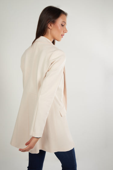 Magasinez le veston long de Colori - Shop the long blazer from Colori