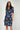 Magasinez la robe fleurie cache-coeur de Colori - Shop the floral wrap dress from Colori